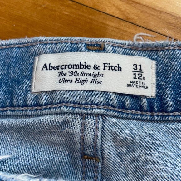 Abercrombie & Fitch The 90's Straight Ultra High Rise Crossover Waist 31/12 Reg - Picture 4 of 11